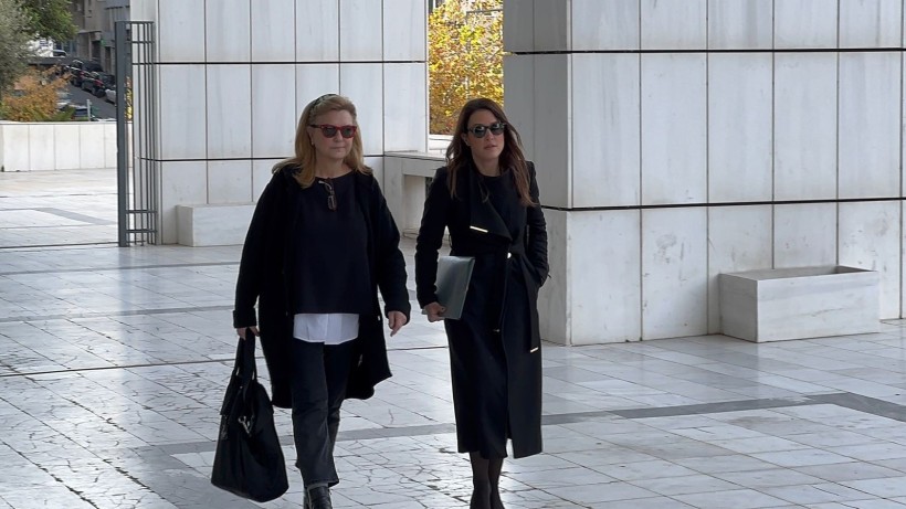 Η σύζυγος του Πέτρου Φιλιππίδη, Ελπίδα Νίνου / Γιάννης Κέμμος/Flash.gr Η σύζυγος του Πέτρου Φιλιππίδη, Ελπίδα Νίνου / Γιάννης Κέμμος/Flash.gr
