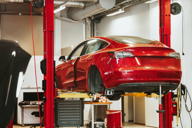 electriccar-service2.jpg?v=0 electriccar-service2.jpg?v=0