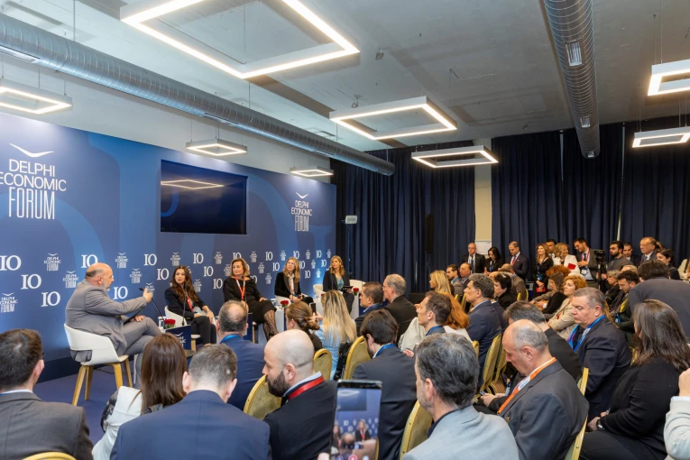 2025-volvo-delfoi-forum3.jpg?v=0 2025-volvo-delfoi-forum3.jpg?v=0