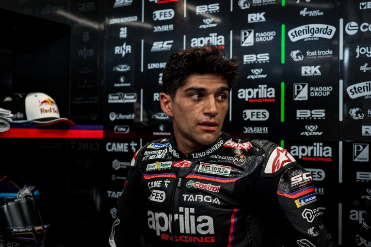 ar-updatejorgemartin-01.jpg?v=0 ar-updatejorgemartin-01.jpg?v=0