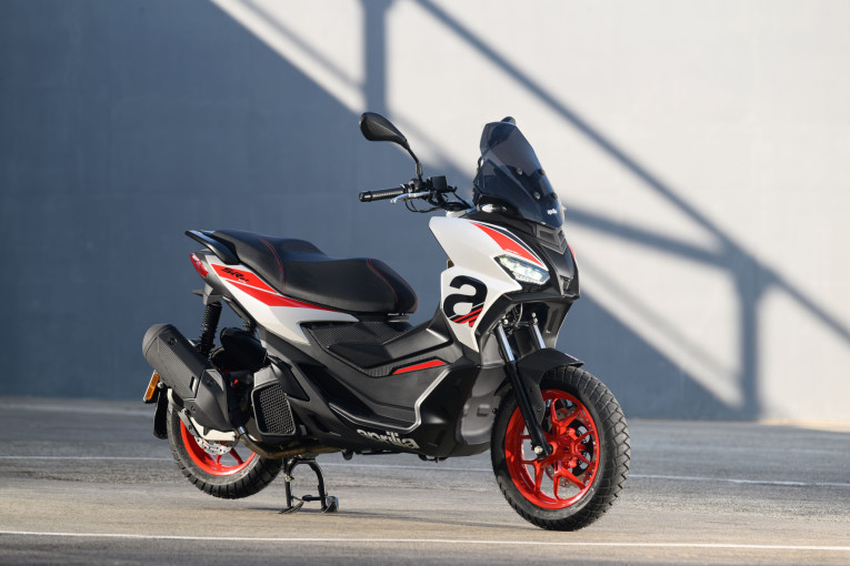 aprilia-scooter.jpg?v=0 aprilia-scooter.jpg?v=0