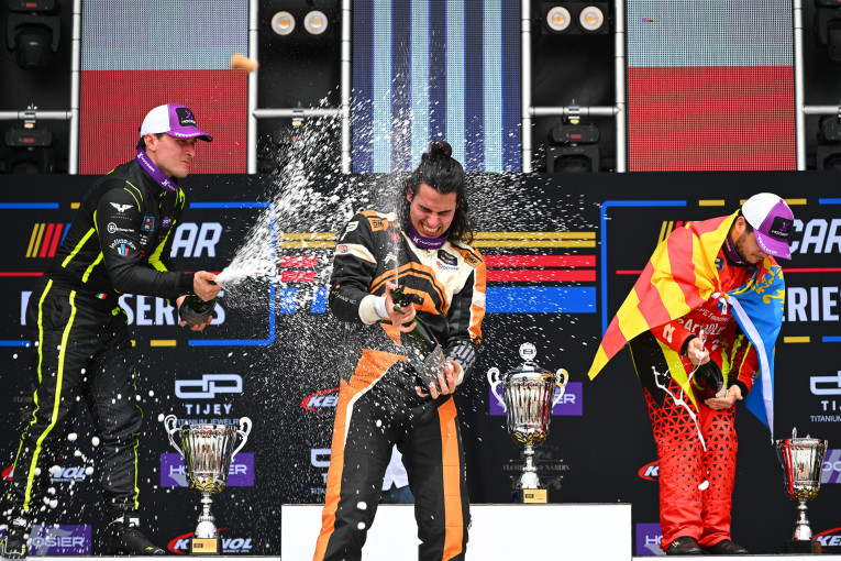 krasonis-podium-1.jpg?v=0 krasonis-podium-1.jpg?v=0