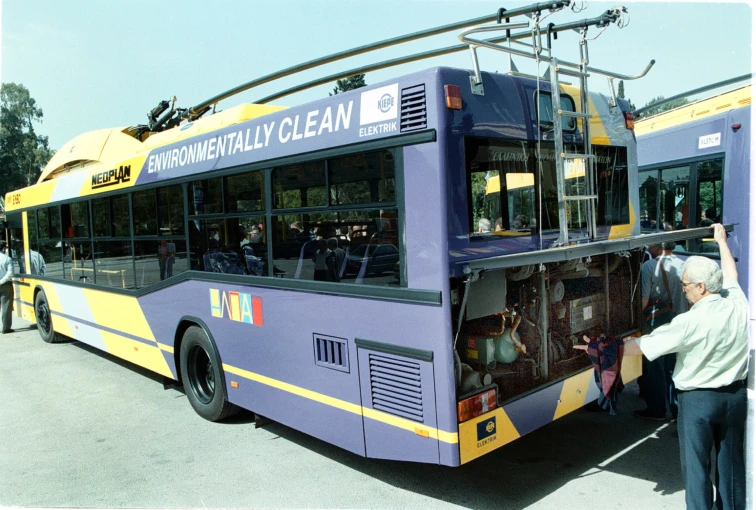 Όχημα του 1995 της Ολλανδικής Neoplan Όχημα του 1995 της Ολλανδικής Neoplan