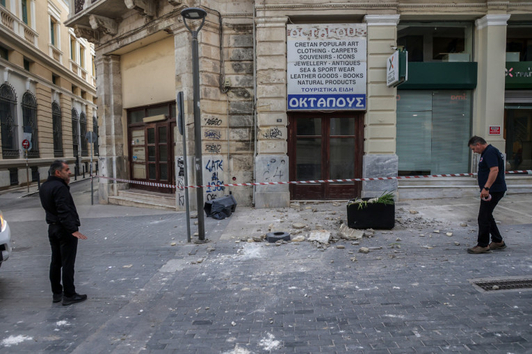 Ζημιές από τον σεισμό των 6,1 Ρίχτερ στην Κρήτη / Φωτ.: Eurokinissi Ζημιές από τον σεισμό των 6,1 Ρίχτερ στην Κρήτη / Φωτ.: Eurokinissi