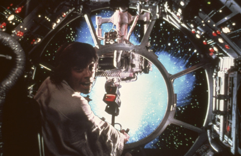 Σκηνή από την ταινία του 1977 «Star Wars: Episode IV - A New Hope» (Photo by Screen Archives/Getty Images) Σκηνή από την ταινία του 1977 «Star Wars: Episode IV - A New Hope» (Photo by Screen Archives/Getty Images)