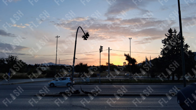 Τροχαίο στην Κατεχάκη / Φωτ.: flash.gr Τροχαίο στην Κατεχάκη / Φωτ.: flash.gr