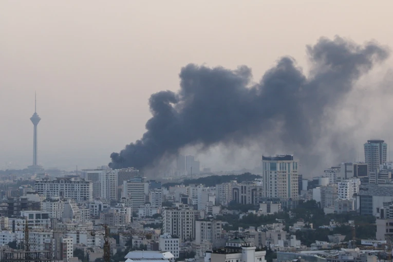 Εικόνα από ισραηλινό χτύπημα στην Τεχεράνη (φωτο: Majid Asgaripour/WANA (West Asia News Agency) via REUTERS)