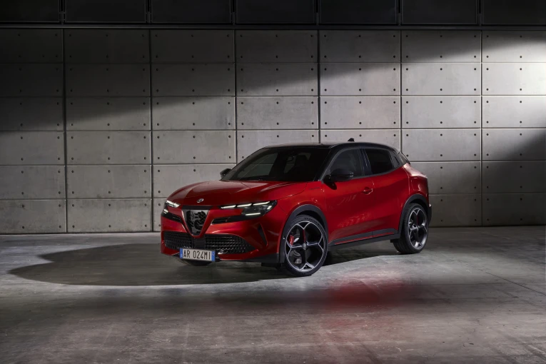 alfa-romeo-junior.jpg alfa-romeo-junior.jpg