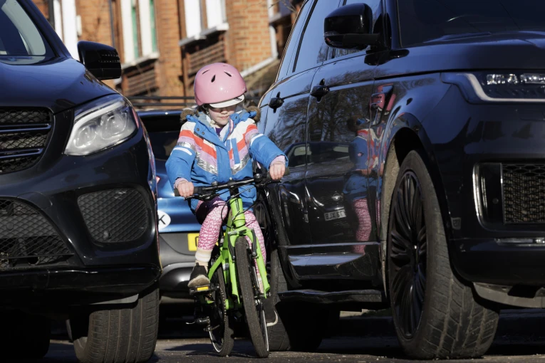 carspreading2.jpg?v=0 carspreading2.jpg?v=0