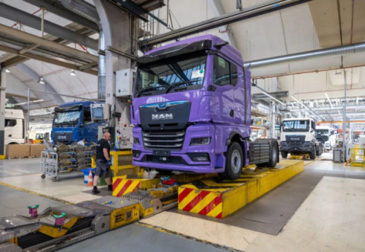 man-etruck5.jpg?v=0 man-etruck5.jpg?v=0