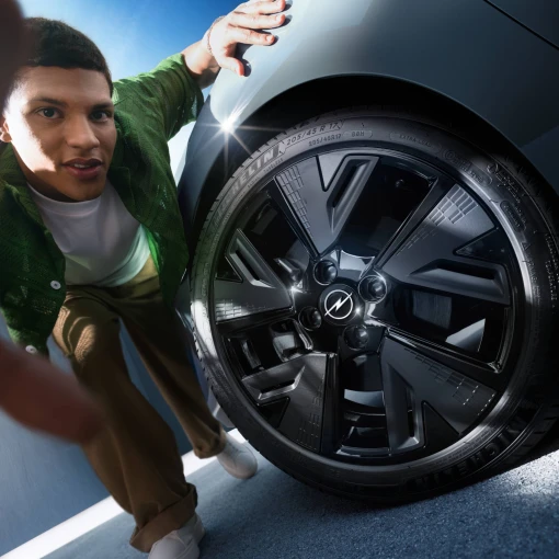 opel-corsa-leasing-wheel.jpg opel-corsa-leasing-wheel.jpg