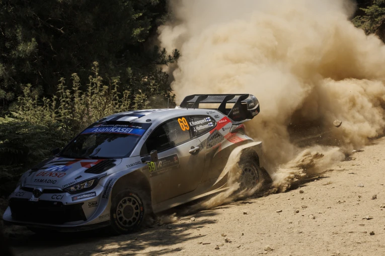 ape-mpe-eko-rallyacropolis2025-rovan.jpg?v=0 ape-mpe-eko-rallyacropolis2025-rovan.jpg?v=0