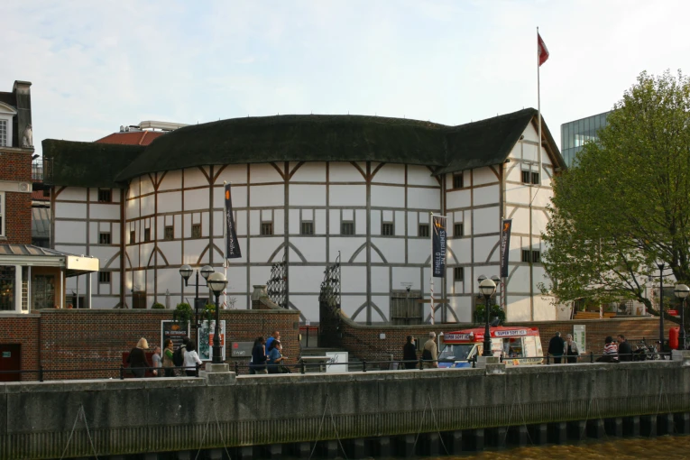 to Globe Theatre σήμερα/imago to Globe Theatre σήμερα/imago