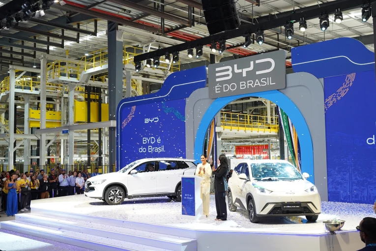 byd-brazil-l15.jpg?v=0 byd-brazil-l15.jpg?v=0