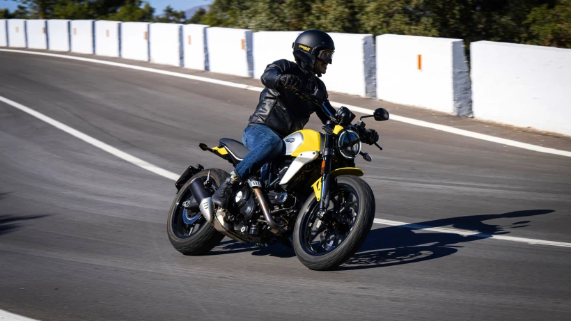 duc-scrambler2025f.jpg?v=0 duc-scrambler2025f.jpg?v=0