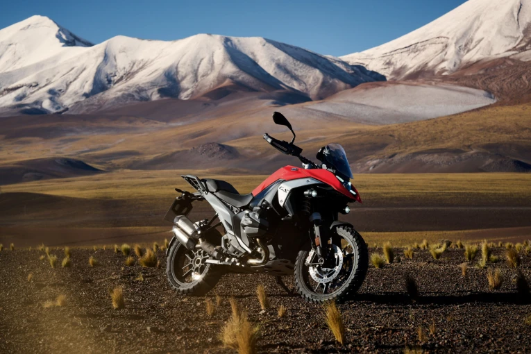 p90608203-highres-bmw-motorrad-model-r.jpg?v=0 p90608203-highres-bmw-motorrad-model-r.jpg?v=0