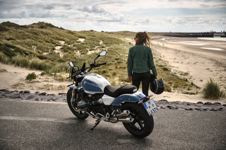 p90608218-highres-bmw-motorrad-model-r.jpg?v=0 p90608218-highres-bmw-motorrad-model-r.jpg?v=0
