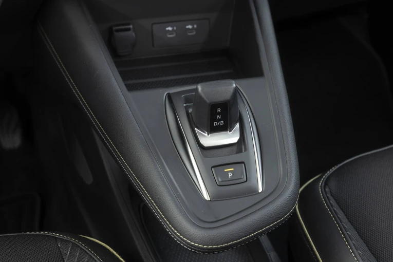 renaultcapture-tech2025inter2.jpg?v=0 renaultcapture-tech2025inter2.jpg?v=0