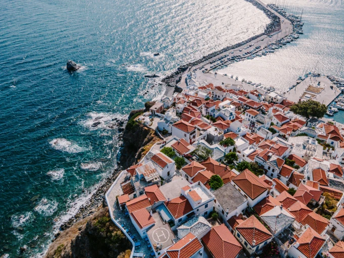 Φωτό: Unsplash Φωτό: Unsplash