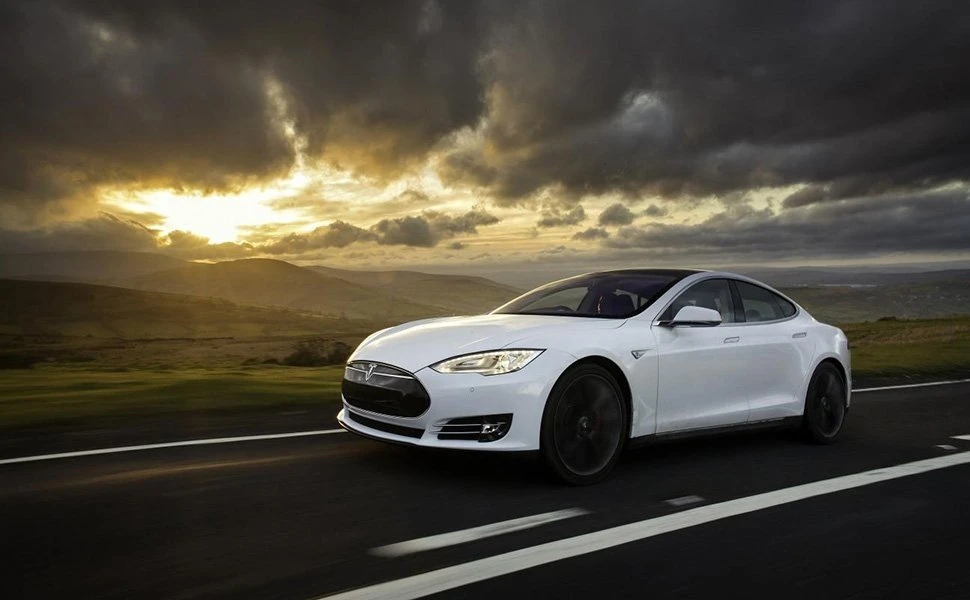tesla-s.jpg tesla-s.jpg