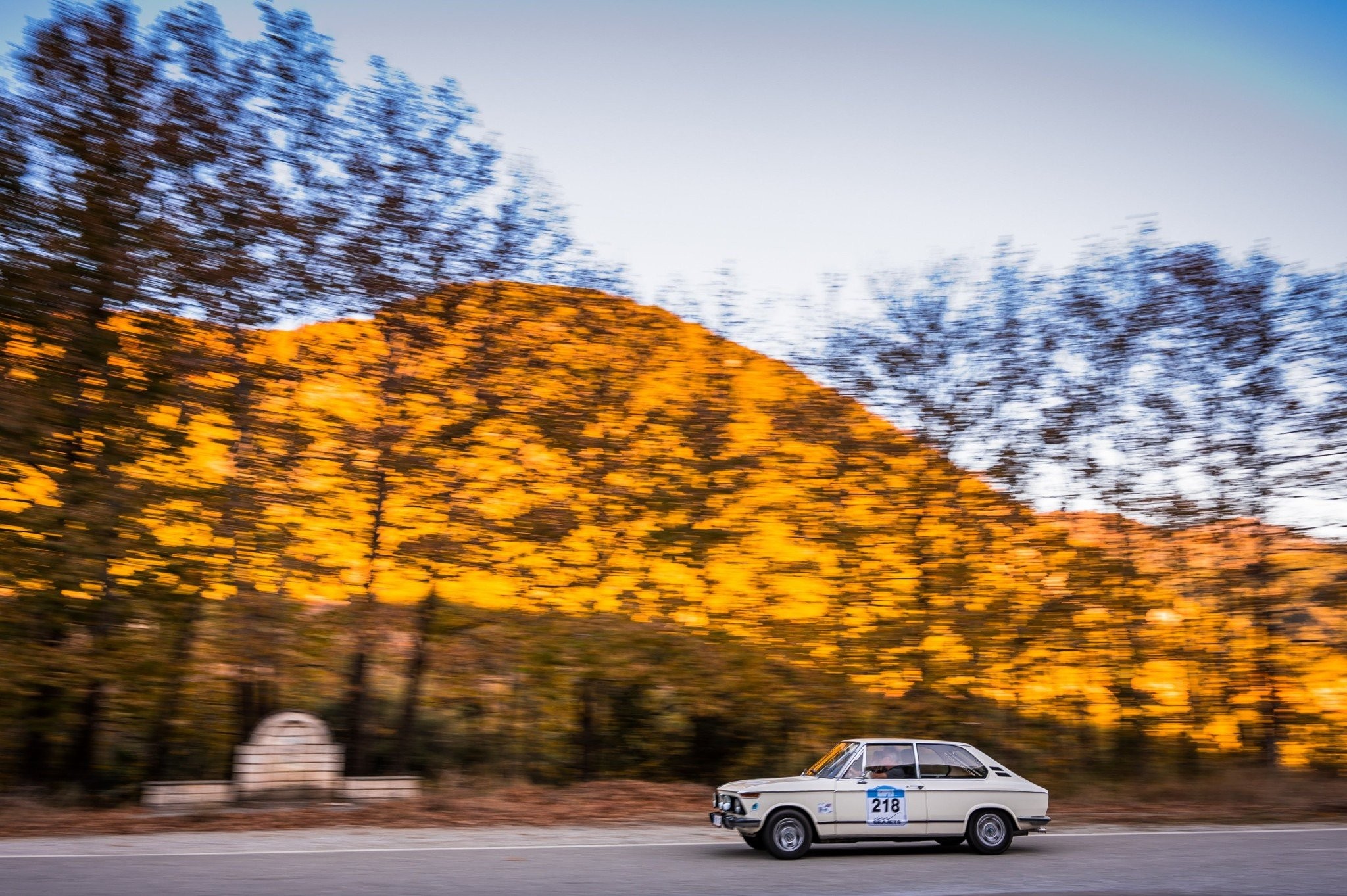 Οι δεύτεροι γενικής Harald Hekerle-Brigitte Schneider (82.5 β.π.) με BMW E10 2002 Touring του 1973 Οι δεύτεροι γενικής Harald Hekerle-Brigitte Schneider (82.5 β.π.) με BMW E10 2002 Touring του 1973