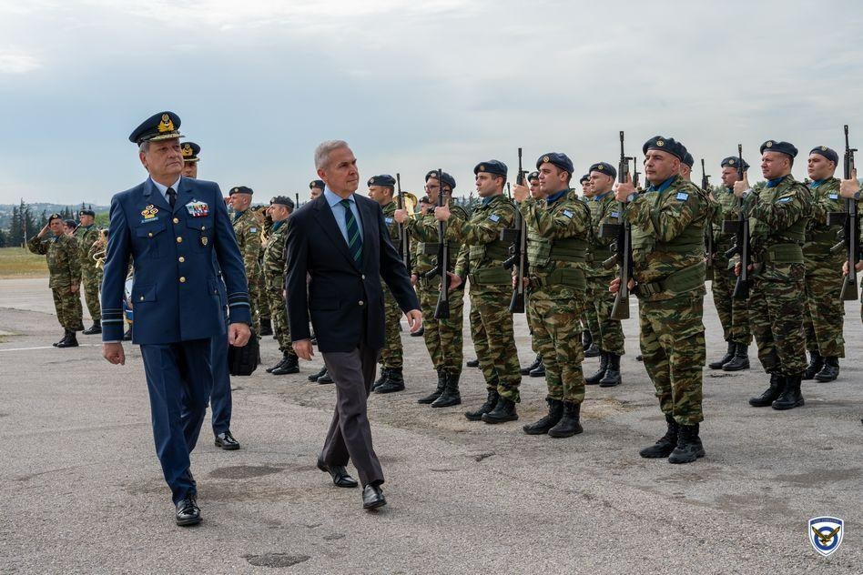 aeroskafos-teleti.jpg aeroskafos-teleti.jpg