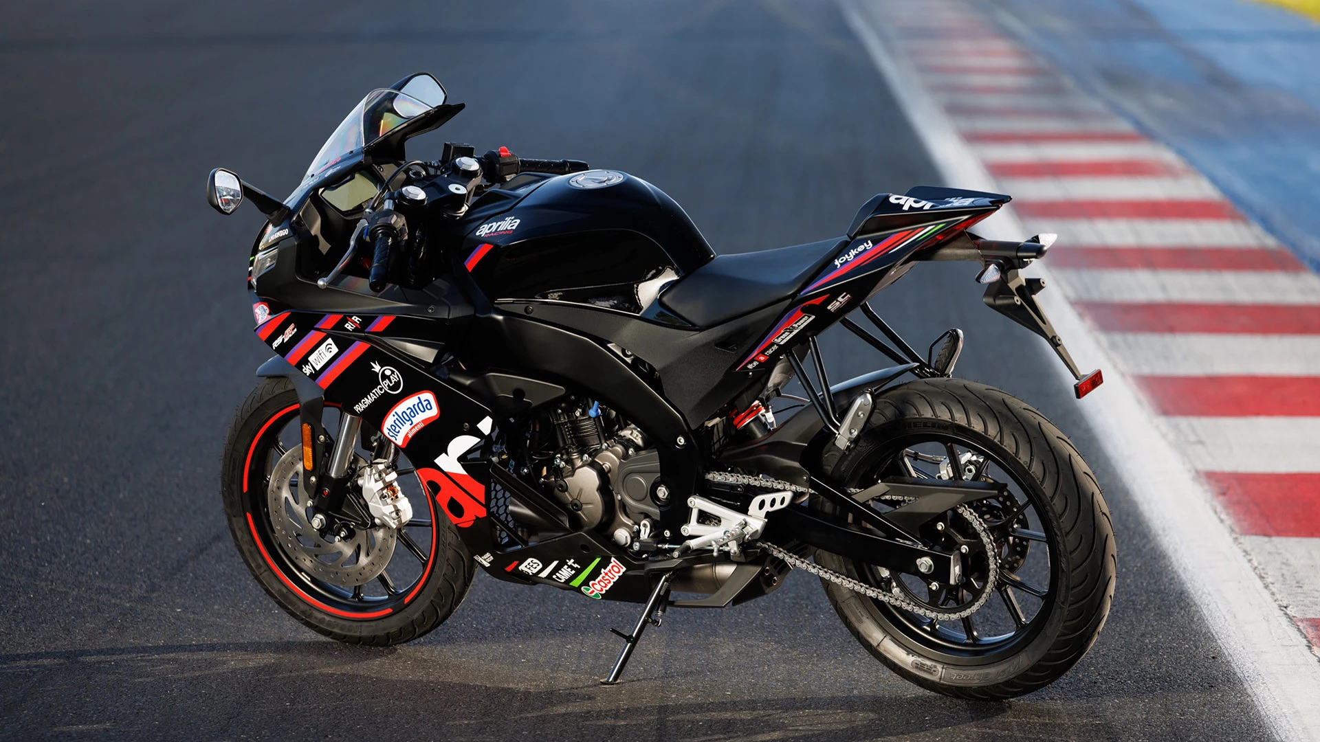 04-aprilia-rs-125-gp-replica.jpg?v=0 04-aprilia-rs-125-gp-replica.jpg?v=0