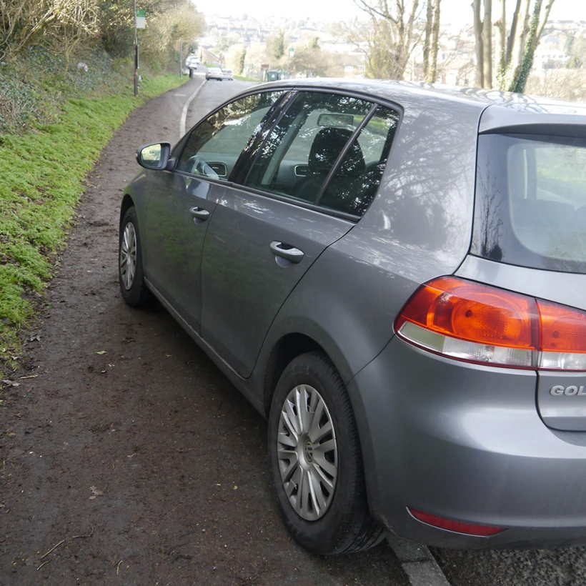pavement-parking.jpg?v=0 pavement-parking.jpg?v=0