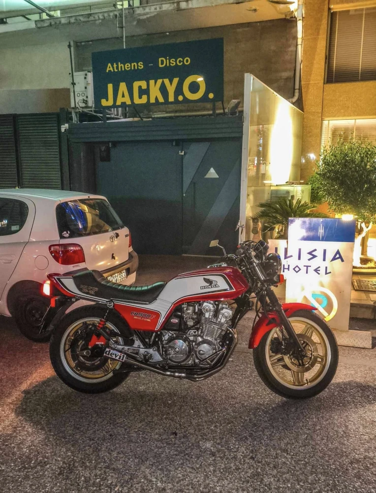 Jackie.O. - Facebook Jackie.O. - Facebook