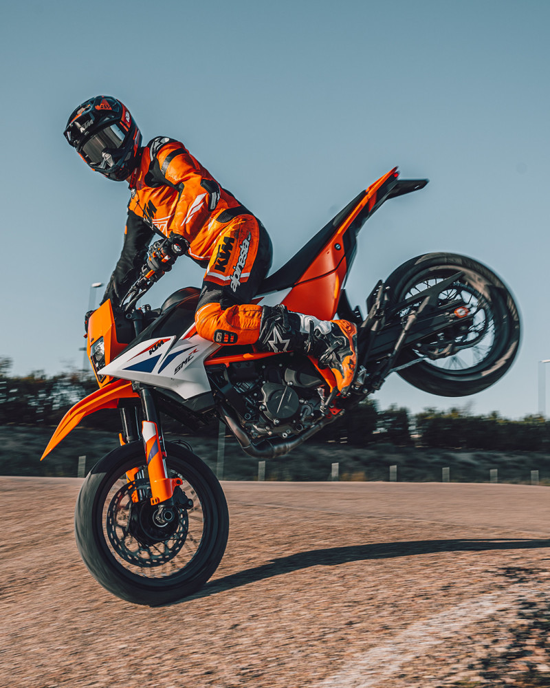ktm-390-smc-r.jpg?v=0 ktm-390-smc-r.jpg?v=0