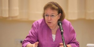Λίνα Μενδώνη για τον θάνατο του ηθοποιού Δημήτρη Κολοβού: Υπήρξε διακεκριμένος εργάτης του θεάτρου Λίνα Μενδώνη για τον θάνατο του ηθοποιού Δημήτρη Κολοβού: Υπήρξε διακεκριμένος εργάτης του θεάτρου