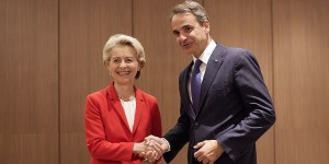 Φον ντερ Λάιεν: Η απάντηση στην επιστολή Μητσοτάκη για την ενέργεια - «Στόχος η μείωση των τιμών» Φον ντερ Λάιεν: Η απάντηση στην επιστολή Μητσοτάκη για την ενέργεια - «Στόχος η μείωση των τιμών»