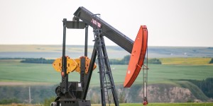 Πετρέλαιο: Ανακάμπτει ο μαύρος χρυσός, πάνω από τα 80 δολάρια το μπρεντ Πετρέλαιο: Ανακάμπτει ο μαύρος χρυσός, πάνω από τα 80 δολάρια το μπρεντ