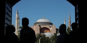 Το δράμα μιας Ελληνίδας που έχει εγκλωβιστεί στην Τουρκία για κάτι που δεν έκανε Το δράμα μιας Ελληνίδας που έχει εγκλωβιστεί στην Τουρκία για κάτι που δεν έκανε