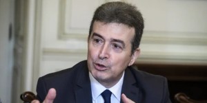 Χρυσοχοΐδης για Νομική: «Μόνη απάντηση οι συλλήψεις» - Ευθύνες στις διοικήσεις των Πανεπιστημίων Χρυσοχοΐδης για Νομική: «Μόνη απάντηση οι συλλήψεις» - Ευθύνες στις διοικήσεις των Πανεπιστημίων