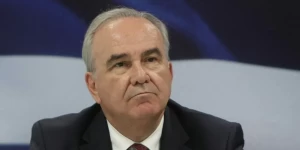Παπαθανάσης: Επιδοτούμενα δάνεια για τουριστικές επιχειρήσεις και σε νησιά κάτω των 3.100 κατοίκων Παπαθανάσης: Επιδοτούμενα δάνεια για τουριστικές επιχειρήσεις και σε νησιά κάτω των 3.100 κατοίκων