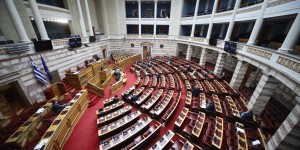 Βουλευτής της Νίκης συνέκρινε τον Κασσελάκη με τον Χίτλερ Βουλευτής της Νίκης συνέκρινε τον Κασσελάκη με τον Χίτλερ