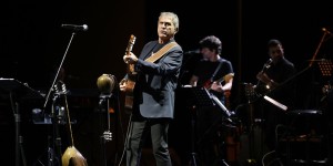 Νταλάρας: «Ρισκάρω ακραία - Θα πεθάνω πάνω στη σκηνή, μέσα σε στούντιο ή πάνω σε μηχανή» Νταλάρας: «Ρισκάρω ακραία - Θα πεθάνω πάνω στη σκηνή, μέσα σε στούντιο ή πάνω σε μηχανή»