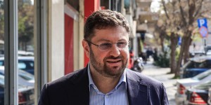Ζαχαριάδης; «Ο Μητσοτάκης έφτιαξε κυβέρνηση 'φραπέδων' και 'χασάπηδων'» Ζαχαριάδης; «Ο Μητσοτάκης έφτιαξε κυβέρνηση 'φραπέδων' και 'χασάπηδων'»