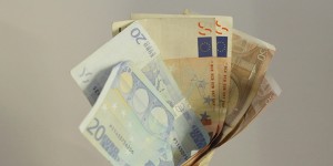 Φορολοταρία Απριλίου 2025: Δείτε αν είστε από τους τυχερούς που κερδίζουν μέχρι 50.000 Φορολοταρία Απριλίου 2025: Δείτε αν είστε από τους τυχερούς που κερδίζουν μέχρι 50.000