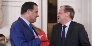 Γεωργιάδης υπέρ Καραμανλή: «Δεν είναι δολοφόνος, δεν είναι έγκλημα τα Τέμπη» Γεωργιάδης υπέρ Καραμανλή: «Δεν είναι δολοφόνος, δεν είναι έγκλημα τα Τέμπη»