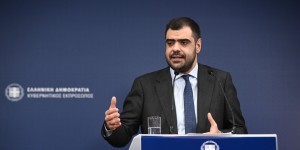 Μαρινάκης για Τέμπη: Ανυπόστατες θεωρίες περί «μονταζιέρας» Μαρινάκης για Τέμπη: Ανυπόστατες θεωρίες περί «μονταζιέρας»