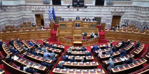 Χωρίς αντιπολίτευση μέχρι τα Χριστούγεννα Χωρίς αντιπολίτευση μέχρι τα Χριστούγεννα
