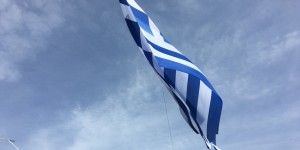 Αχαΐα: Χειροπέδες σε ανήλικους που «κουρέλιασαν» την ελληνική σημαία - Τι συνέβη Αχαΐα: Χειροπέδες σε ανήλικους που «κουρέλιασαν» την ελληνική σημαία - Τι συνέβη