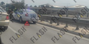 Τροχαίο στην παραλιακή στο ύψος του Σταύρος Νιάρχος - Αυξημένη κίνηση Τροχαίο στην παραλιακή στο ύψος του Σταύρος Νιάρχος - Αυξημένη κίνηση