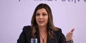 Ζαχαράκη για τη βία στα ΑΕΙ: Δίωξη και αναστολή φοιτητικής ιδιότητας για έως 24 μήνες Ζαχαράκη για τη βία στα ΑΕΙ: Δίωξη και αναστολή φοιτητικής ιδιότητας για έως 24 μήνες