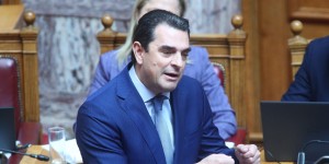 «Συστημένο» σε γαλάζιους βουλευτές «Συστημένο» σε γαλάζιους βουλευτές
