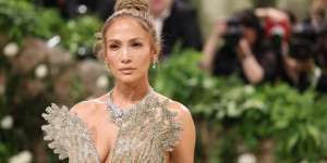 Met Gala 2025: Όλοι ήταν εκεί ή μήπως όχι - Τζένιφερ Λόπεζ, Τέιλορ Σουίφτ και οι ηχηρές απουσίες Met Gala 2025: Όλοι ήταν εκεί ή μήπως όχι - Τζένιφερ Λόπεζ, Τέιλορ Σουίφτ και οι ηχηρές απουσίες