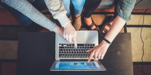 Με «σφραγίδα Κομισιόν υποχρεωτικά ηλεκτρονικά τιμολόγια στις επιχειρήσεις - «Κόφτης» σε απάτες Με «σφραγίδα Κομισιόν υποχρεωτικά ηλεκτρονικά τιμολόγια στις επιχειρήσεις - «Κόφτης» σε απάτες