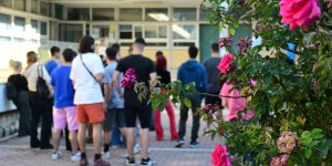 Αναστάτωση σε γυμνάσιο στο Ηράκλειο: Διευθυντής επέβαλε κοινωνική εργασία με... απουσίες Αναστάτωση σε γυμνάσιο στο Ηράκλειο: Διευθυντής επέβαλε κοινωνική εργασία με... απουσίες